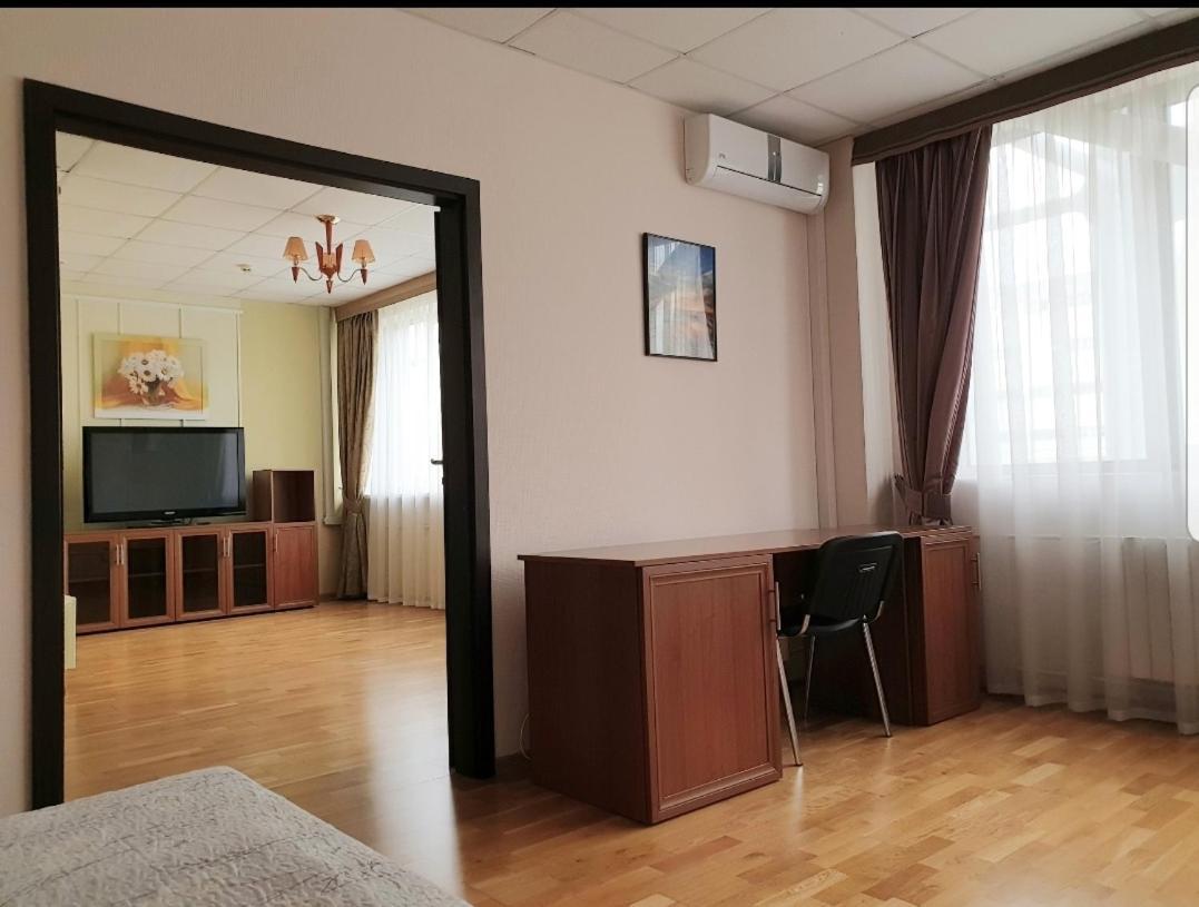 Hotel Obolon-Arena Kiev Exteriör bild